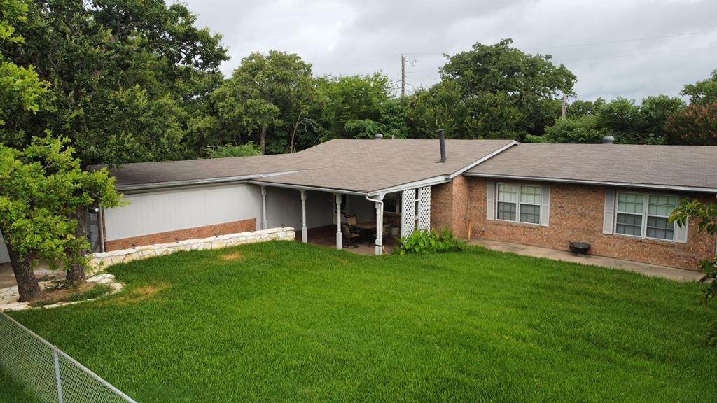 1832 Smokehouse Road - Photo 1