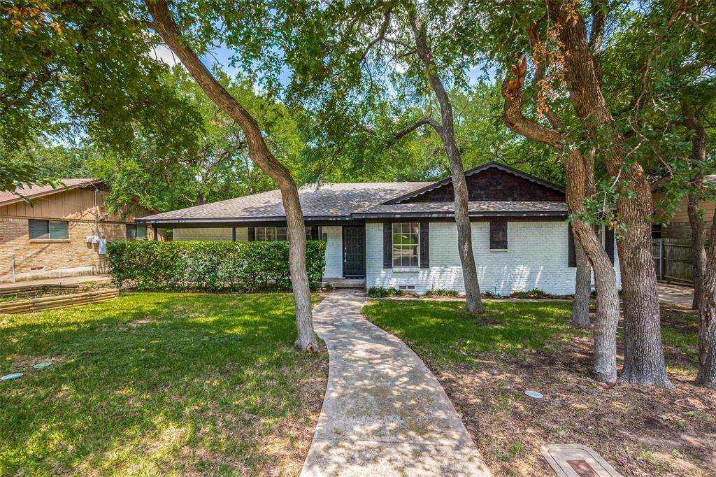 3327 Sharpview Lane - Photo 1