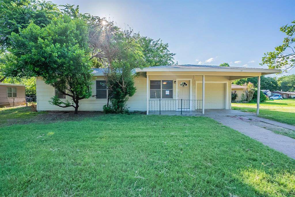 400 Highland Drive - Photo 1