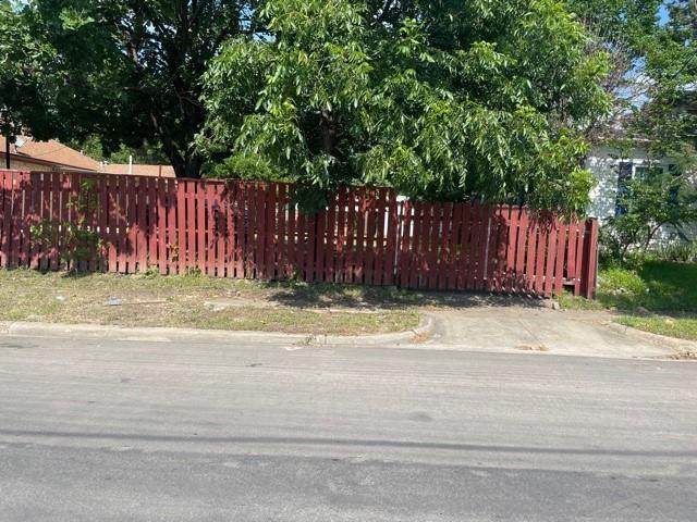 330 Denver Street - Photo 1