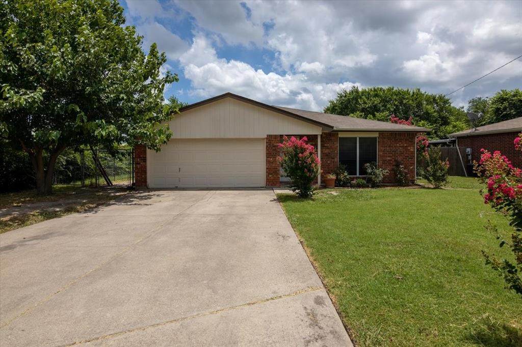 932 Mccully Street - Photo 1