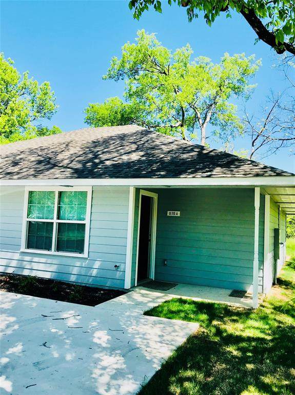 816 8th Street - Photo 1