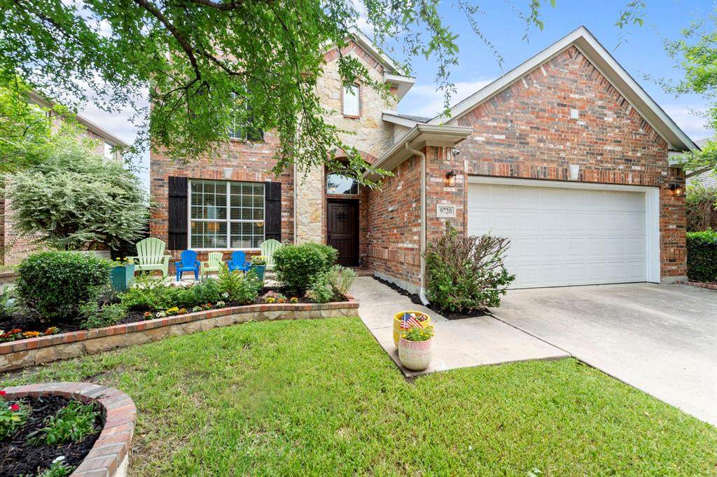 9720 Sinclair Street - Photo 1