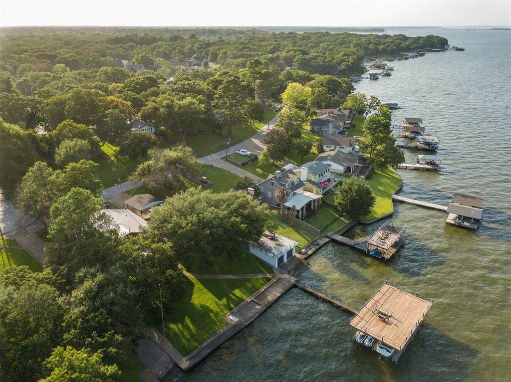 105 Isle Of View Drive - Photo 1