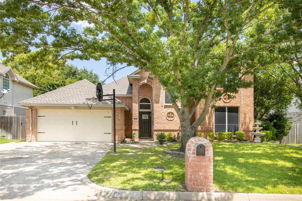 6217 Kingswood Drive - Photo 1