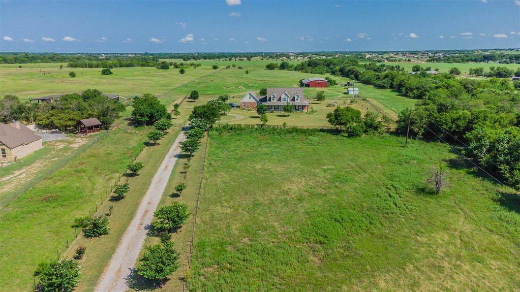 215 Greathouse Circle - Photo 1