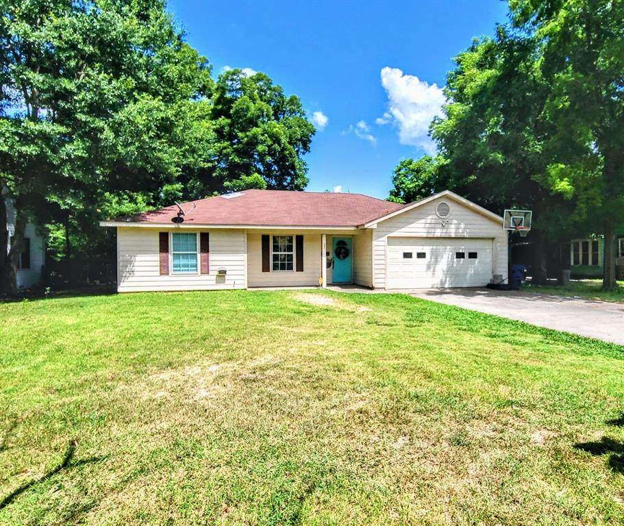 1006 Wolfe City Drive - Photo 1