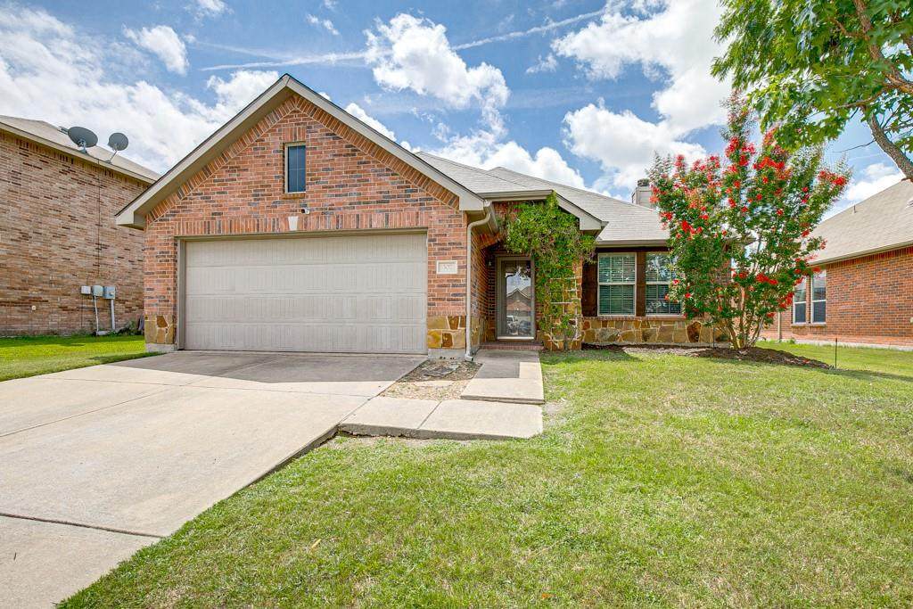 307 Laurel Lane - Photo 1