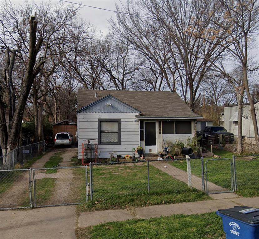 2247 Mail Avenue - Photo 1