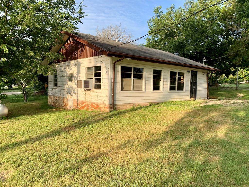 122 Lakeview Street - Photo 1