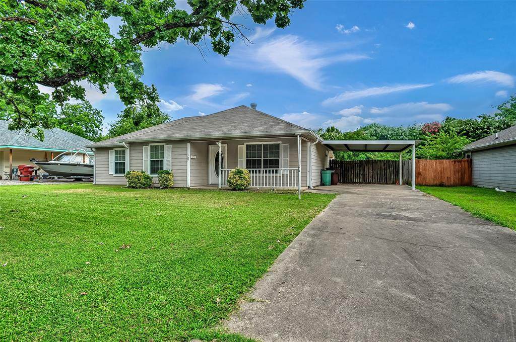 707 12th Street - Photo 1