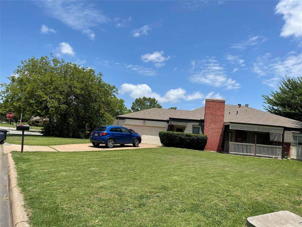 6701 Kingswood Drive - Photo 1