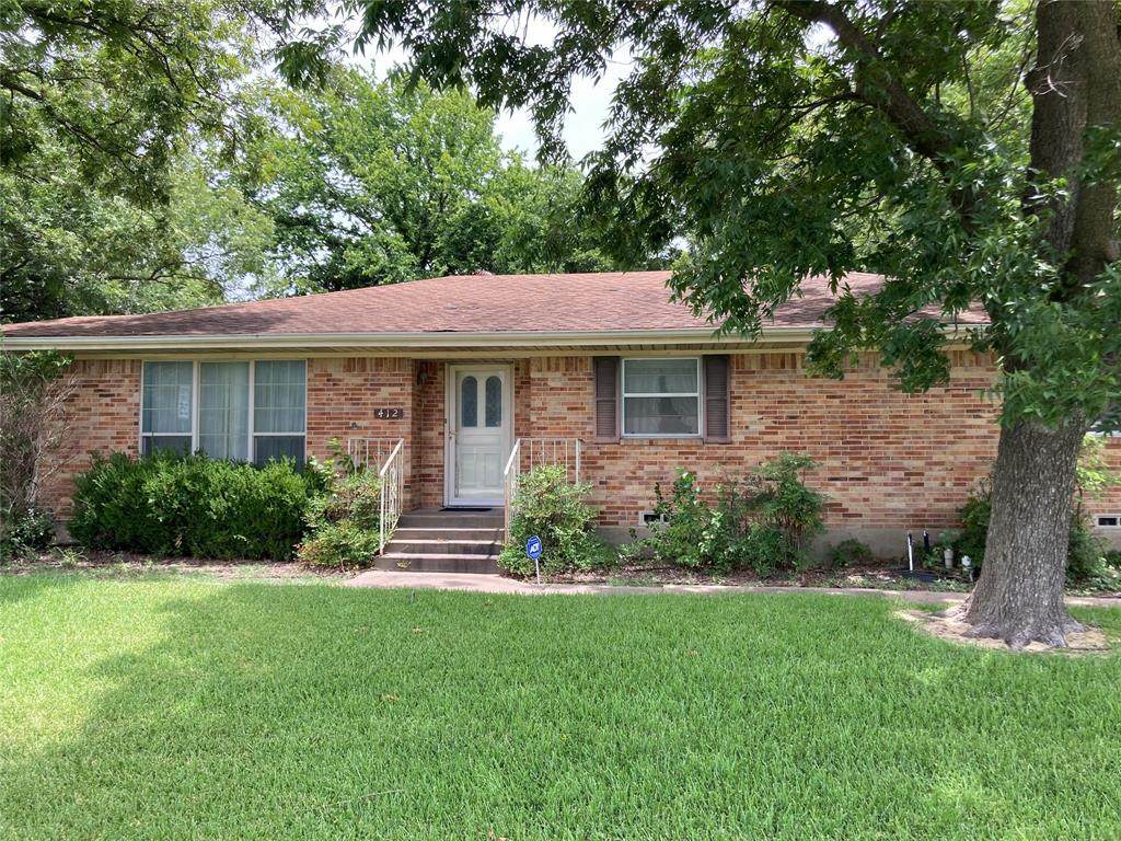 412 Elm Street - Photo 1