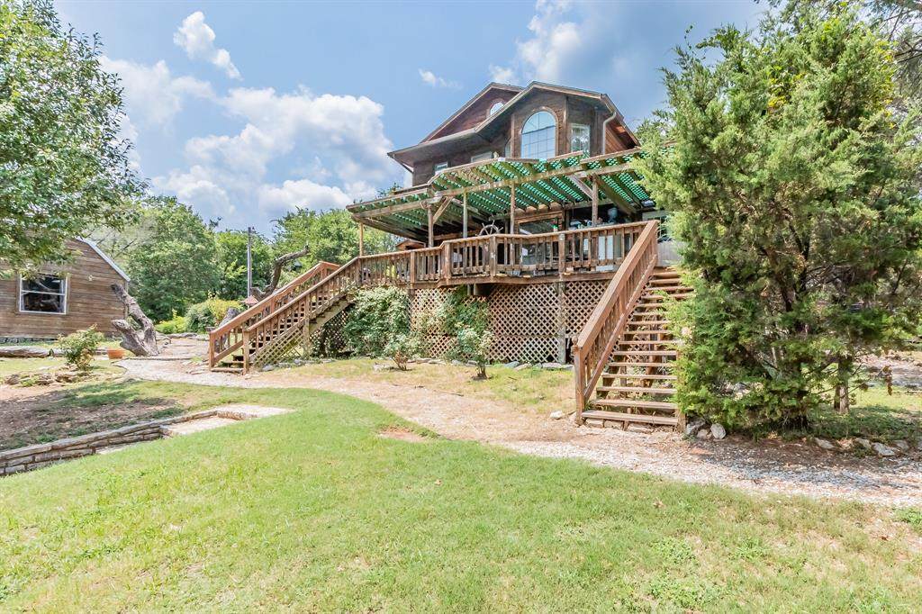 1209 Comanche Cove Drive - Photo 1