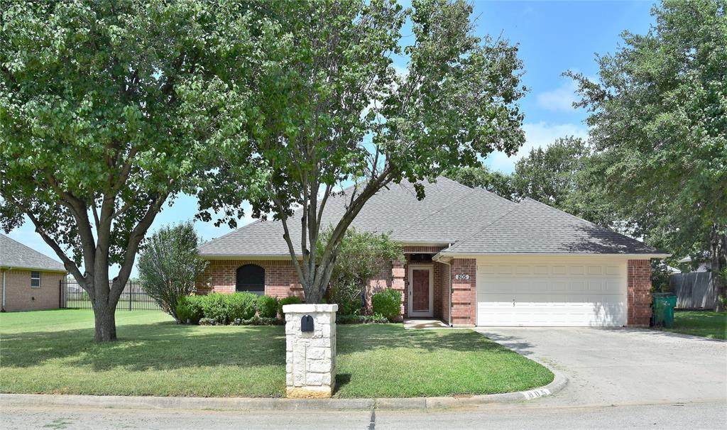 805 Shady Oaks Drive - Photo 1