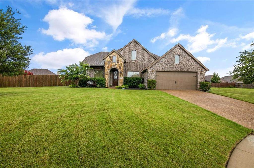 103 Thoroughbred Street - Photo 1