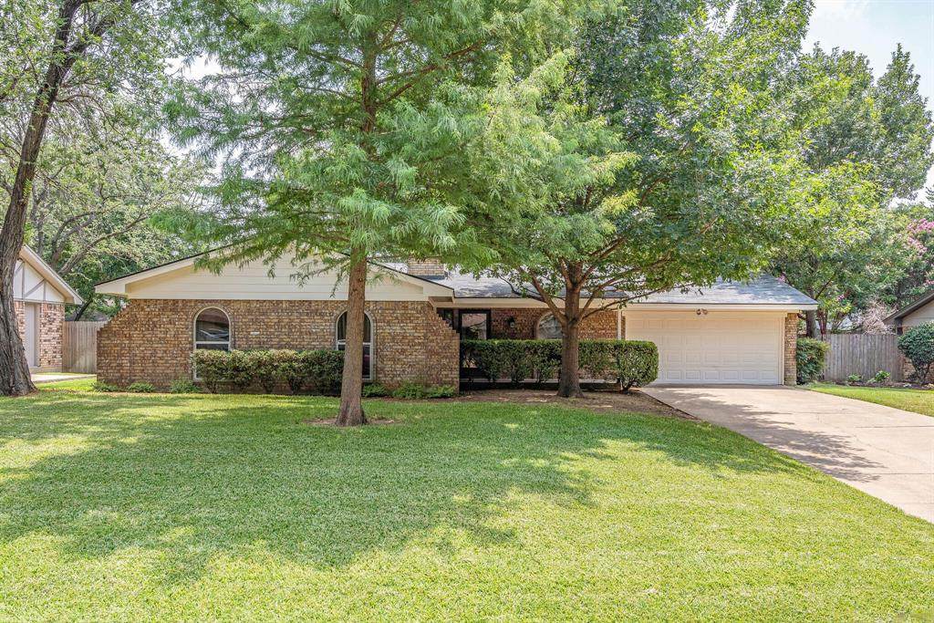 2829 Canyon Drive - Photo 1