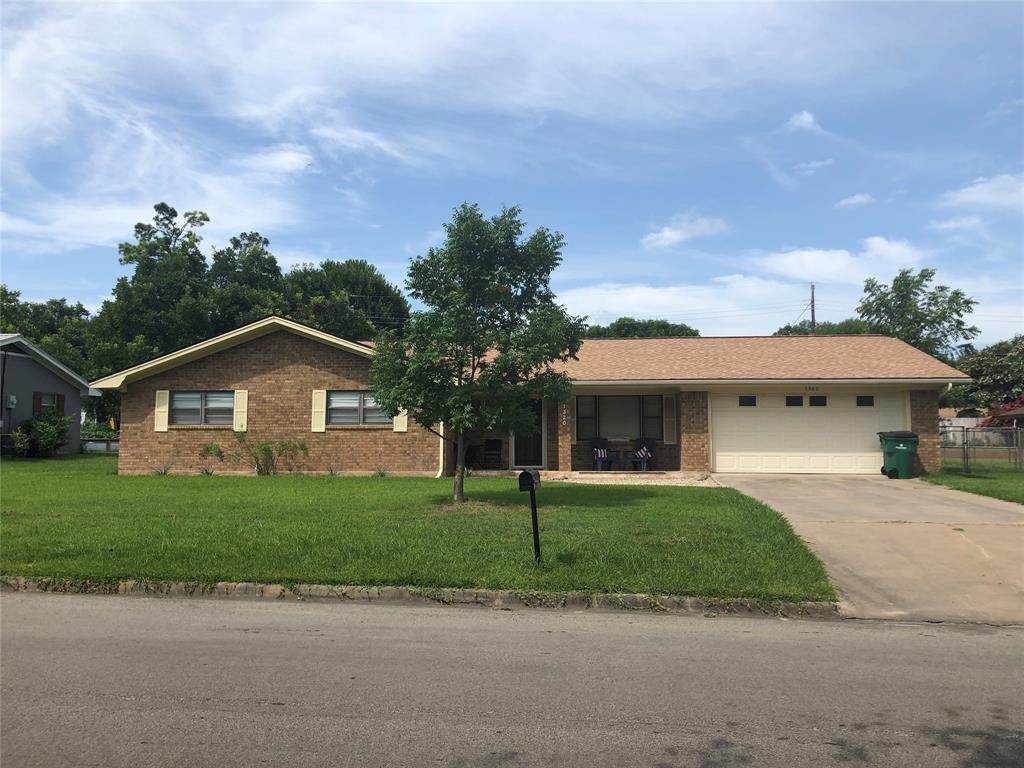 1320 Lydia Street - Photo 1