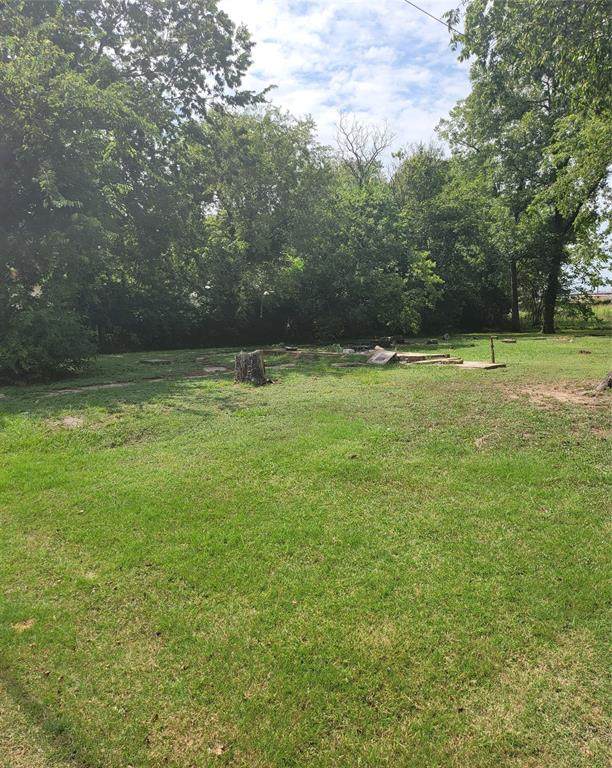 201 Robbins Street - Photo 1