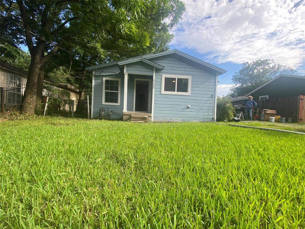 8706 Dunlap Street - Photo 1
