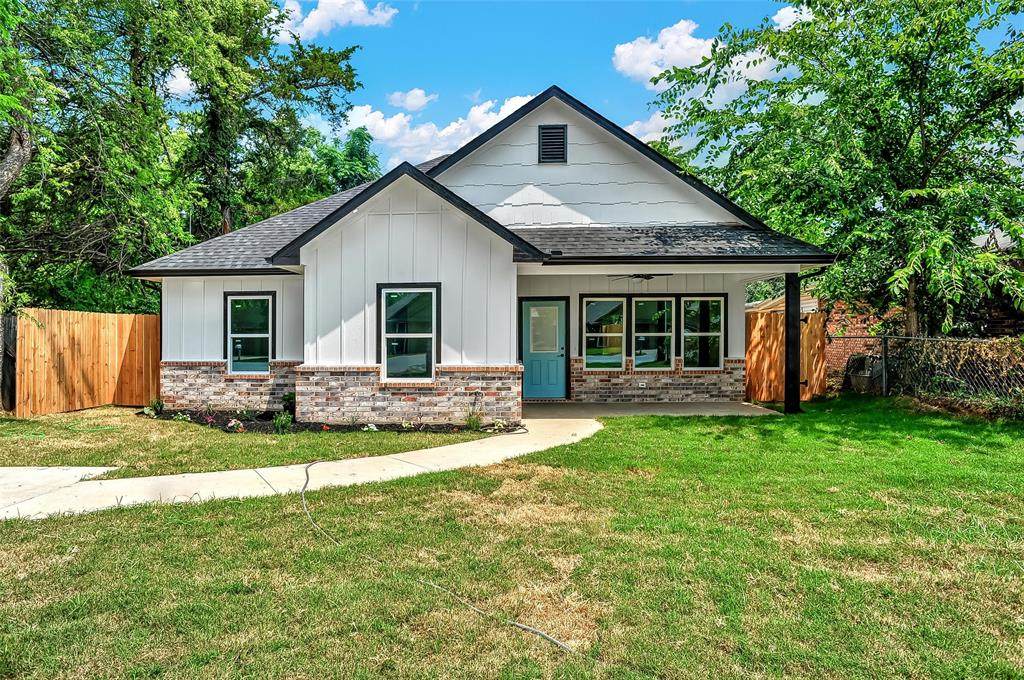 1023 Coffin Street - Photo 1