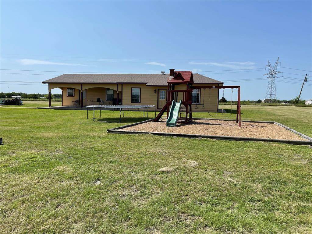 2117 County Road 1079 - Photo 1