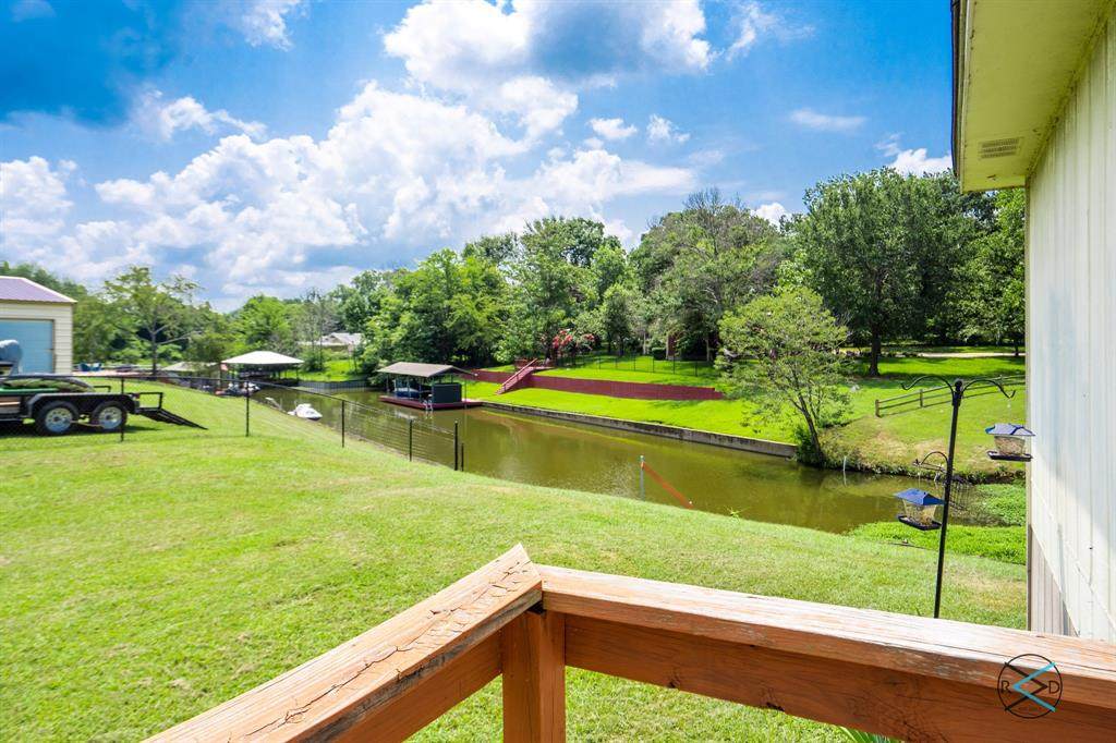 717 Midway Road - Photo 1