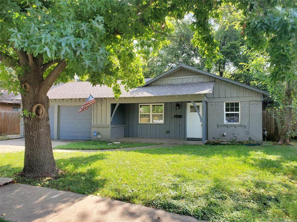 325 Christie Avenue - Photo 1