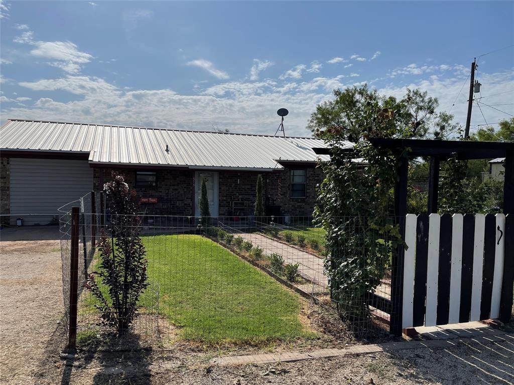 515 Avenue N - Photo 1