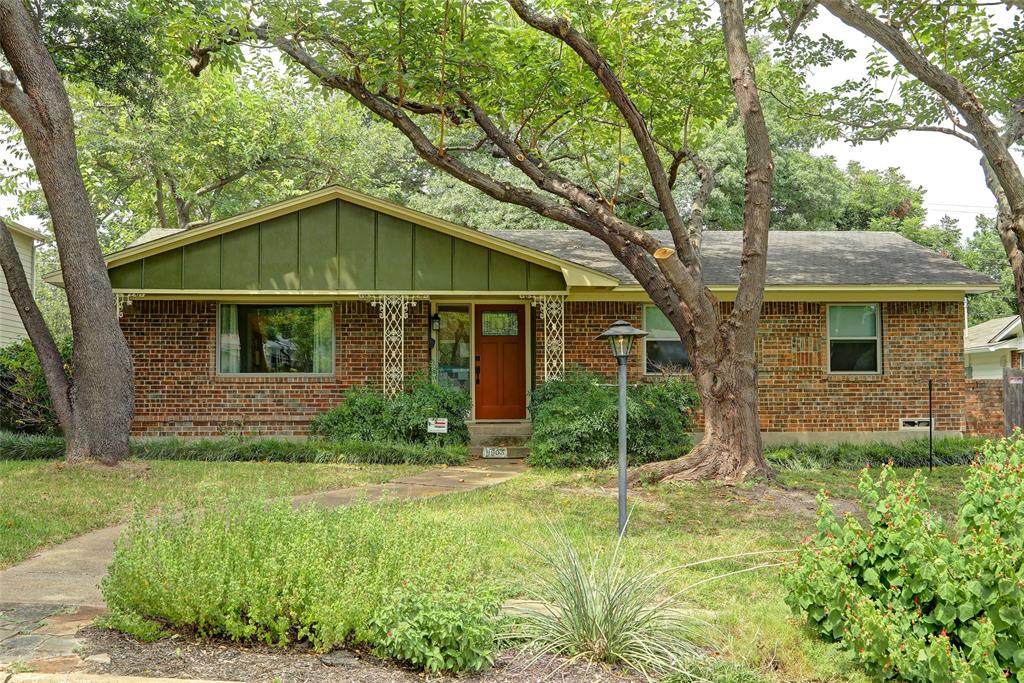 9905 Estate Lane - Photo 1