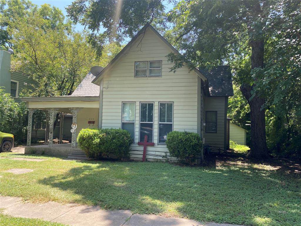 609 Gaines Street - Photo 1
