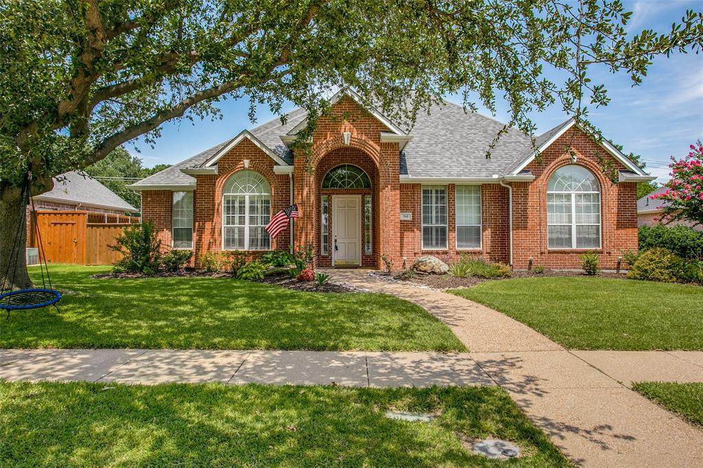 948 Falcon Lane - Photo 1