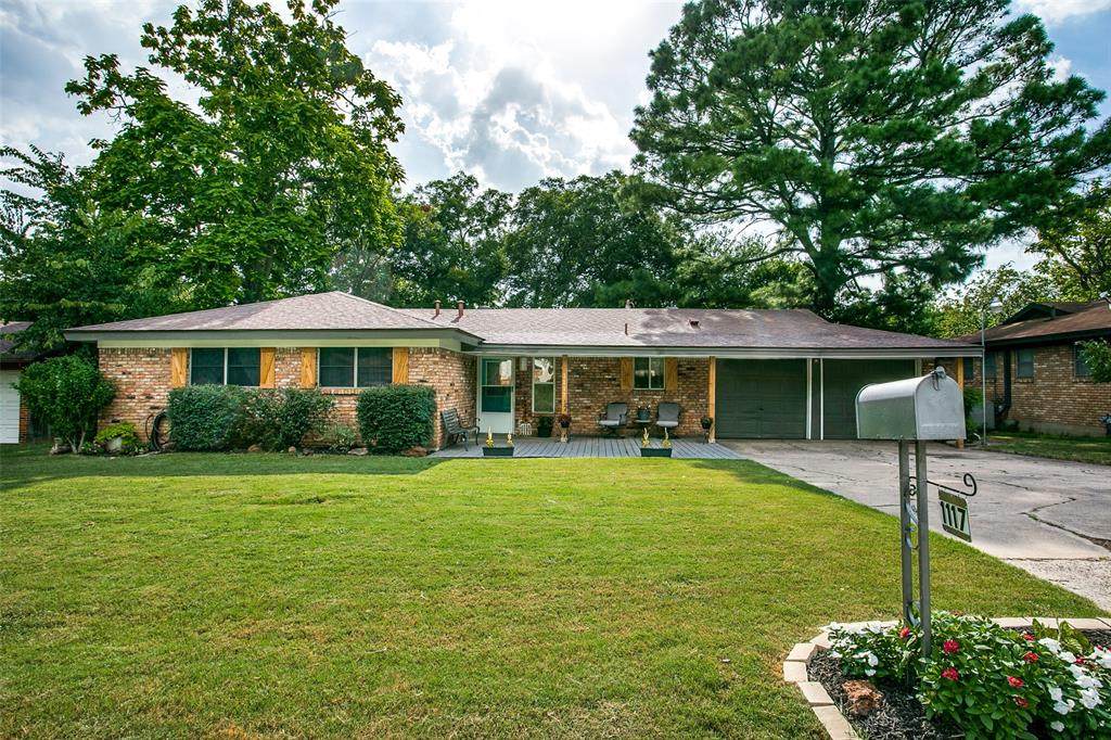 1117 Valley View Drive - Photo 1