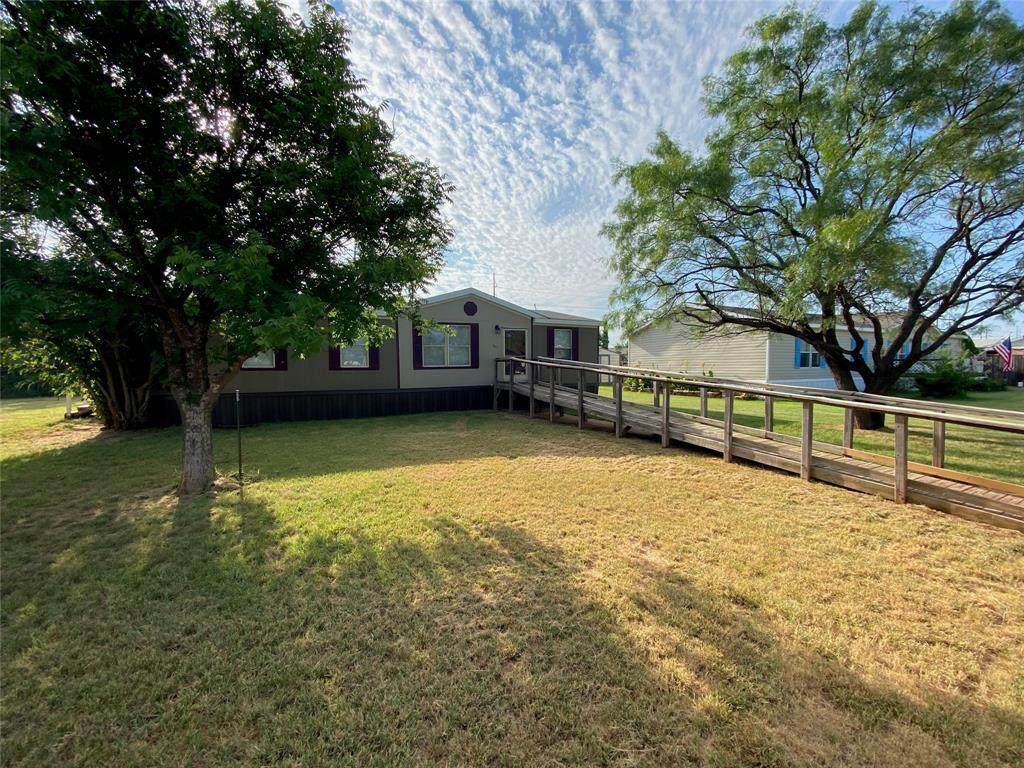 1041 Magnolia Street - Photo 1