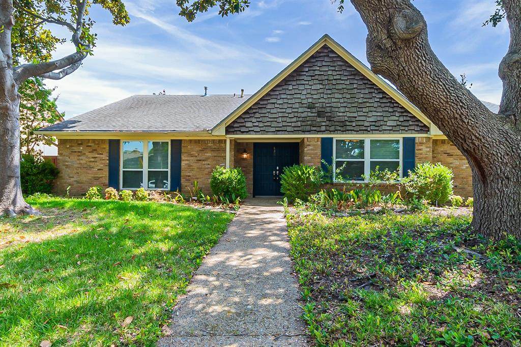 428 Fieldwood Drive - Photo 1