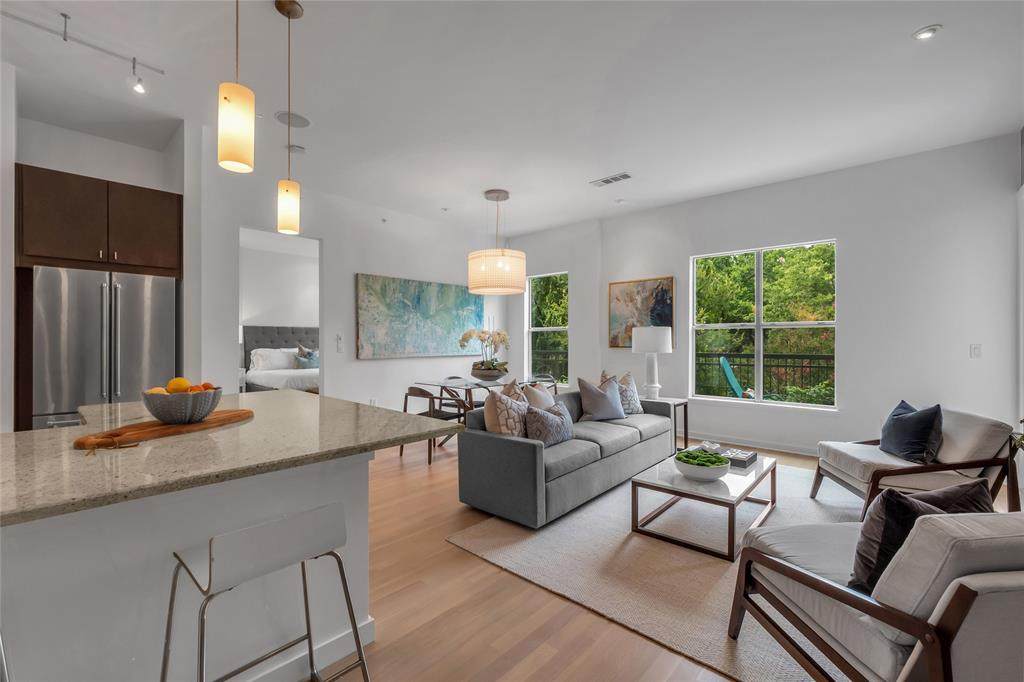 2950 Mckinney Avenue - Photo 1