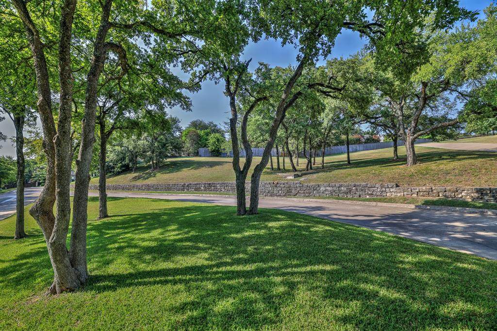 6408 Hawthorne Park Drive - Photo 1
