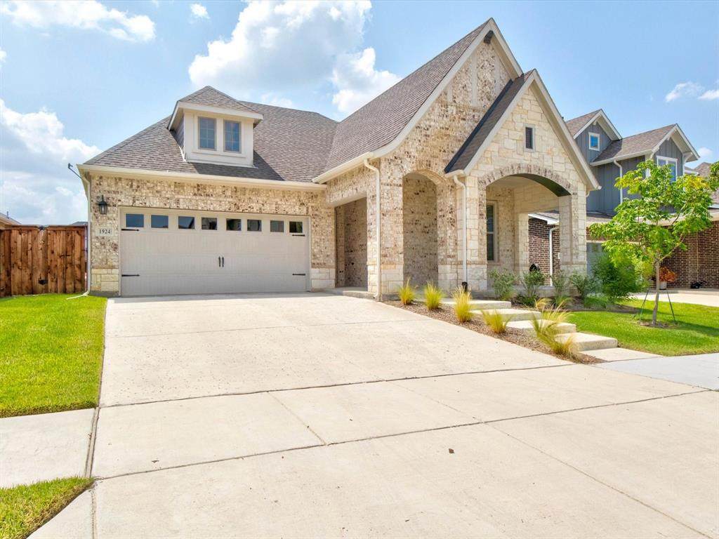1924 Crested Ridge Road - Photo 1