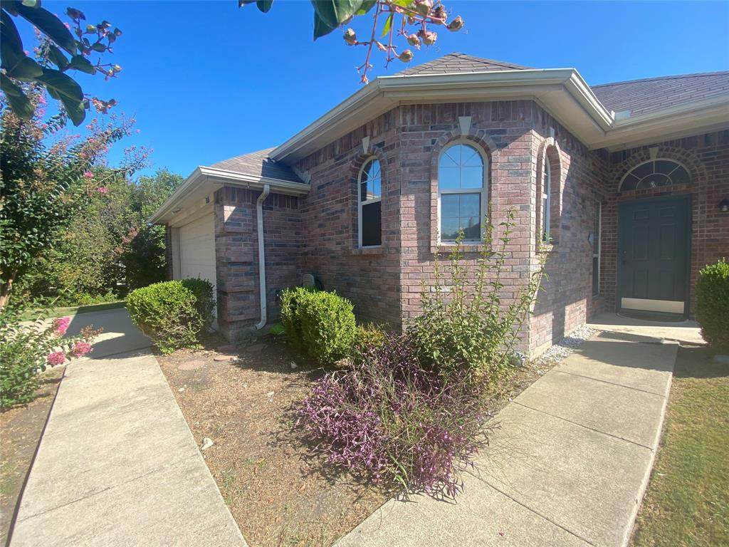 3816 Sycamore Lane - Photo 1