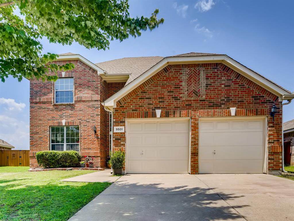 9501 Links Fairway Drive - Photo 1