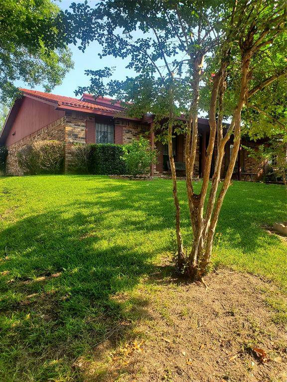 3209 Overglen Drive - Photo 1