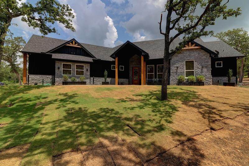 166 Oak Ridge Loop - Photo 1