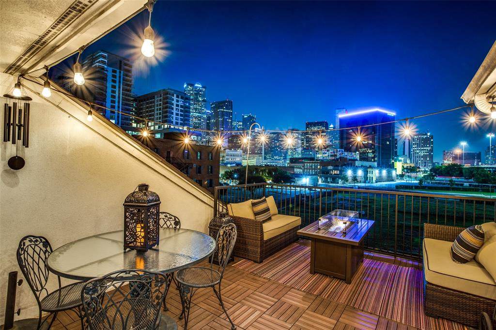 2205 Canton Street - Photo 1