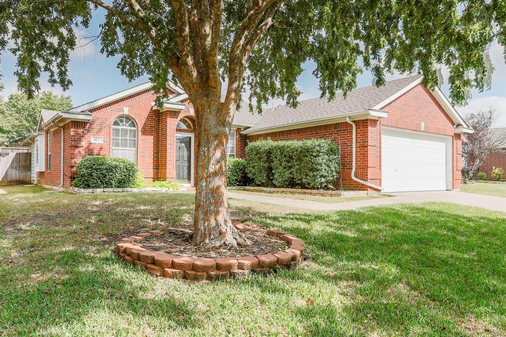 609 Cherry Tree Drive - Photo 1