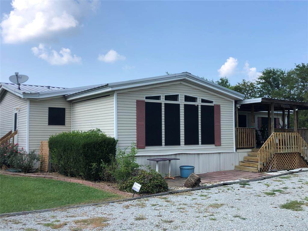 308 Ireland Street - Photo 1