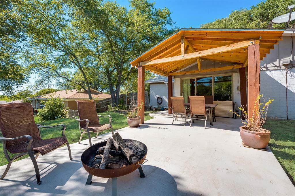 6409 Johns Way - Photo 1