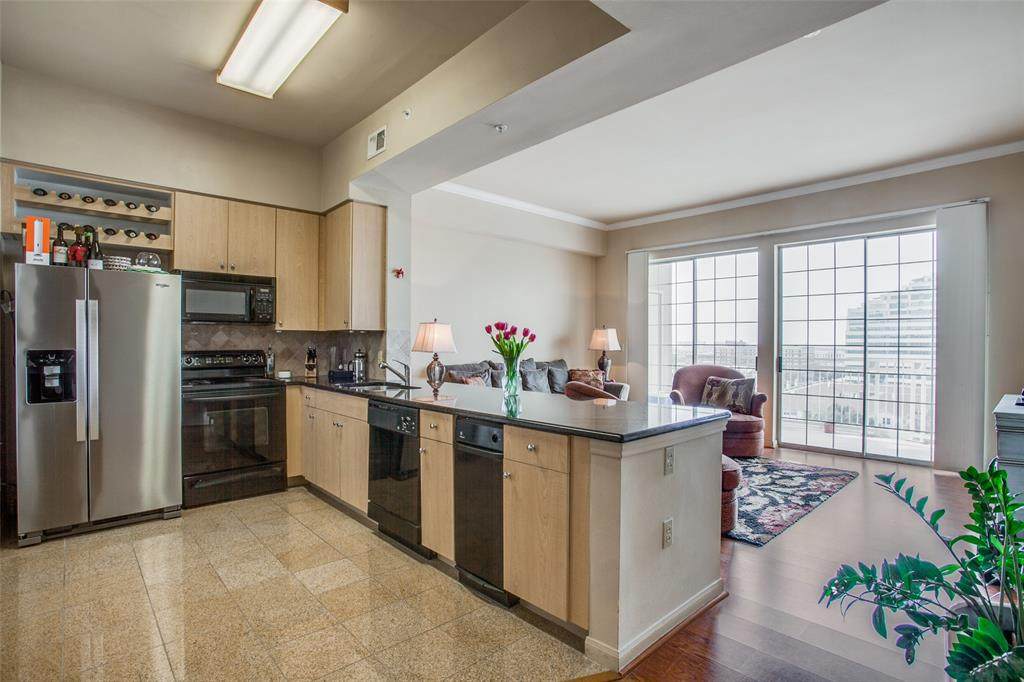 3225 Turtle Creek Boulevard - Photo 1