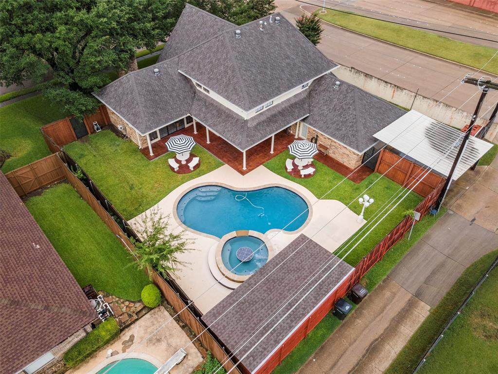 3031 Cross Bend Road - Photo 1