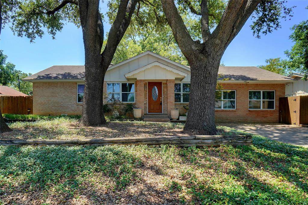 1212 Paula Lane - Photo 1