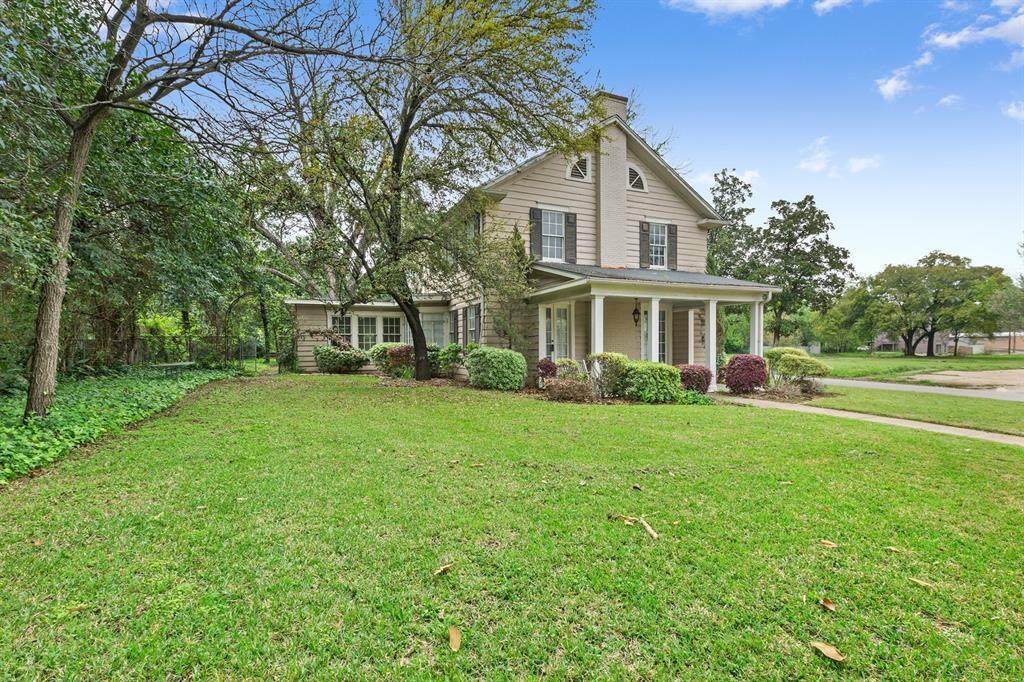 2401 Austin Avenue - Photo 1